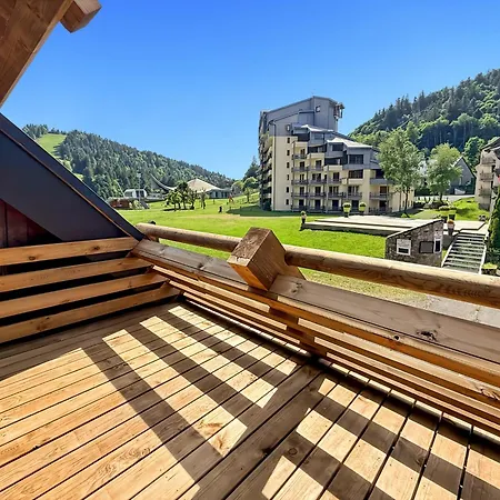 Duplex Au Pied Des Pistes - Vue Montagne - Cheminee Laveissière